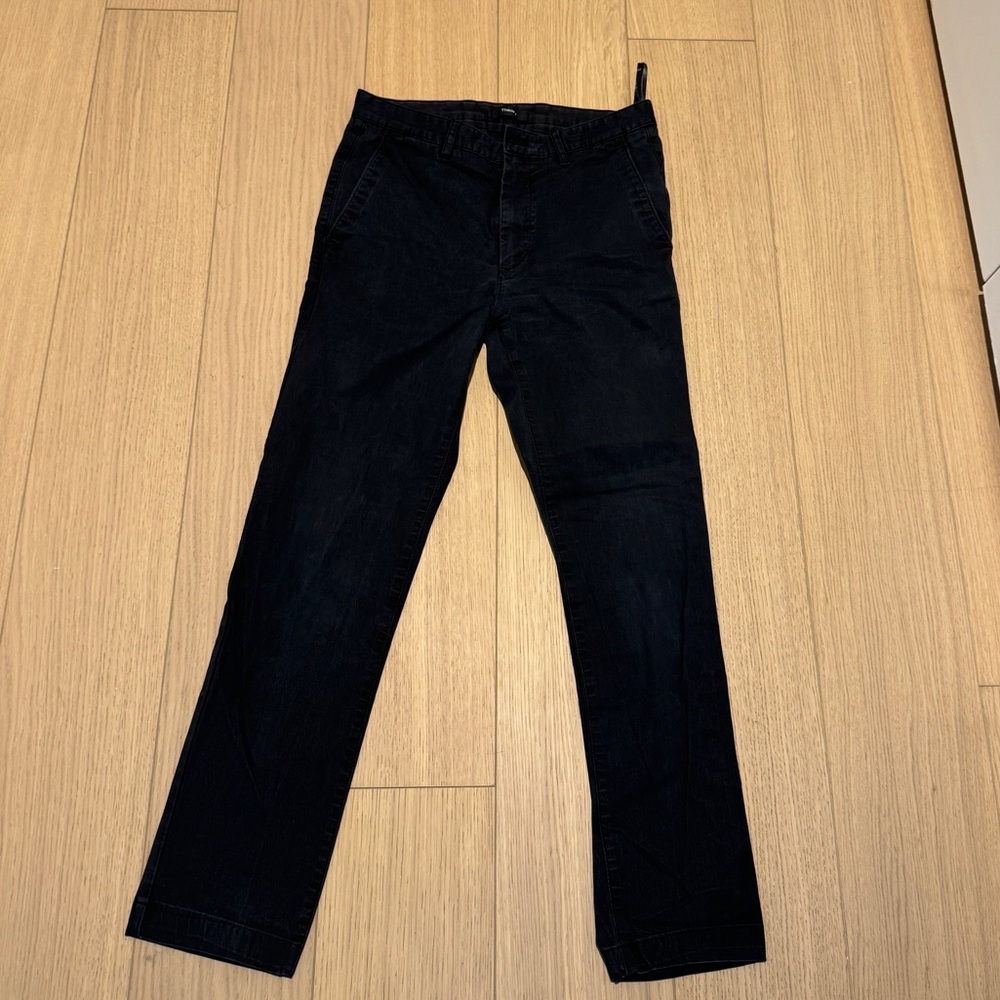 THEORY MENS SIZE30 ZAINE DARK CHARCOAL STRAIGHT LEG PERFORMANCE CHINO PANT
